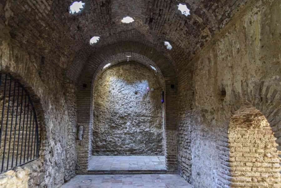 Málaga - Ronda 060 - Baños Árabes.jpg